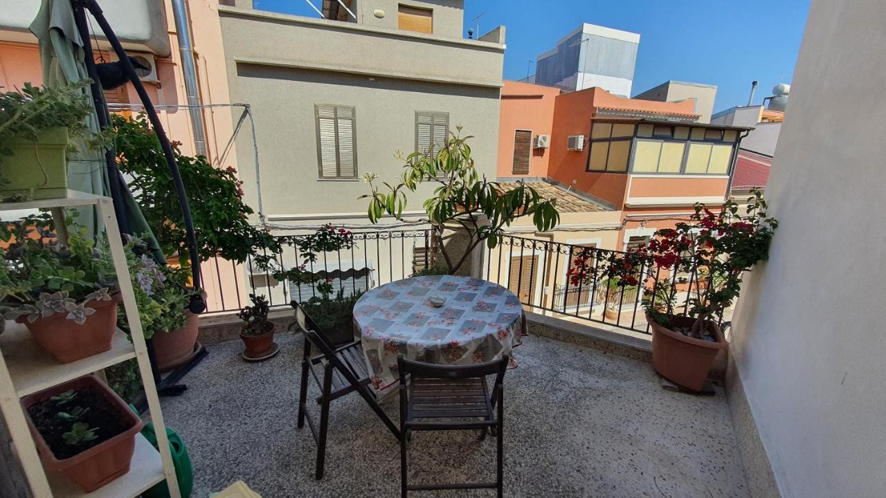 فيلا Casa Da Enza أفولا المظهر الخارجي الصورة